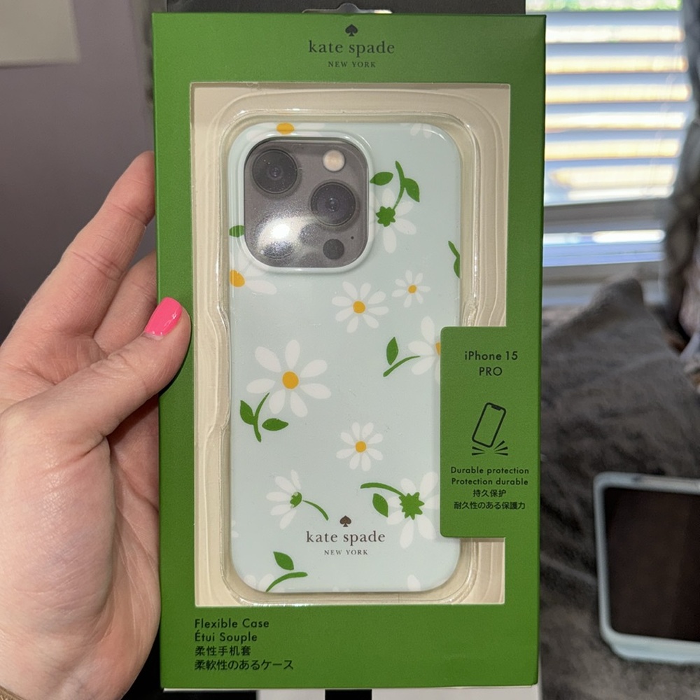 Kate Spade iPhone 15 Pro case
